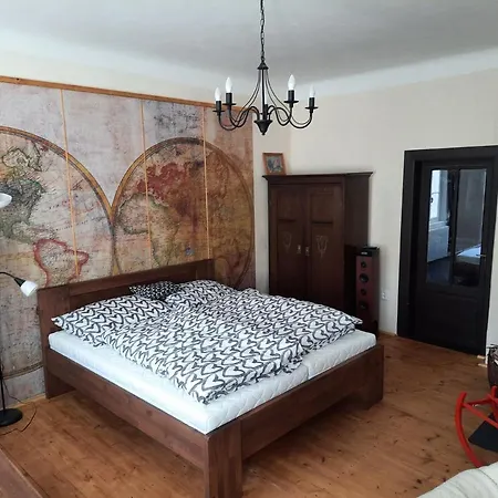 Ferienhaus Jilemnice, Cely Prostorny Dum Jen Pro Vas S 5 Loznicemi V Centru S Uzavrenou Zahradou *